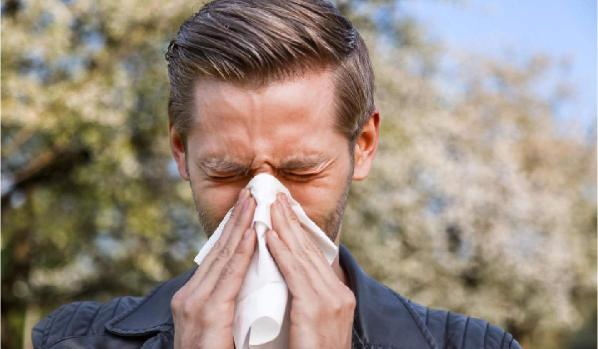 آلرژی از شایع ترین بیماری های فصل بهار است.