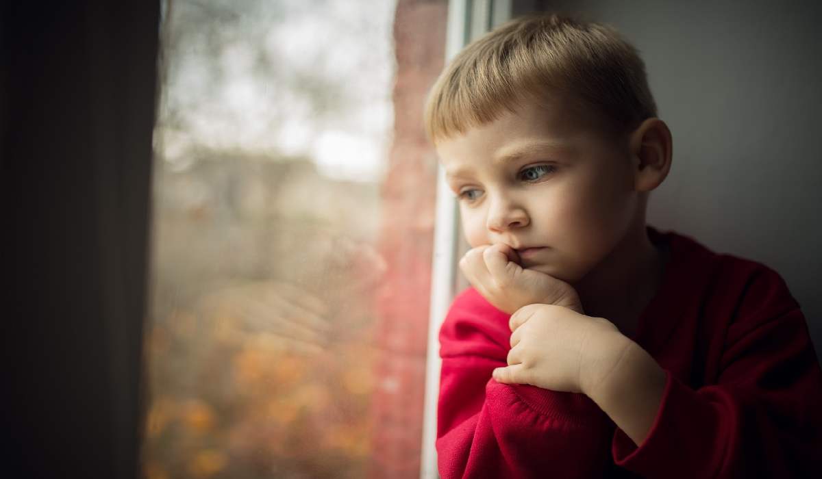 علائم و علت افسردگی در کودکان