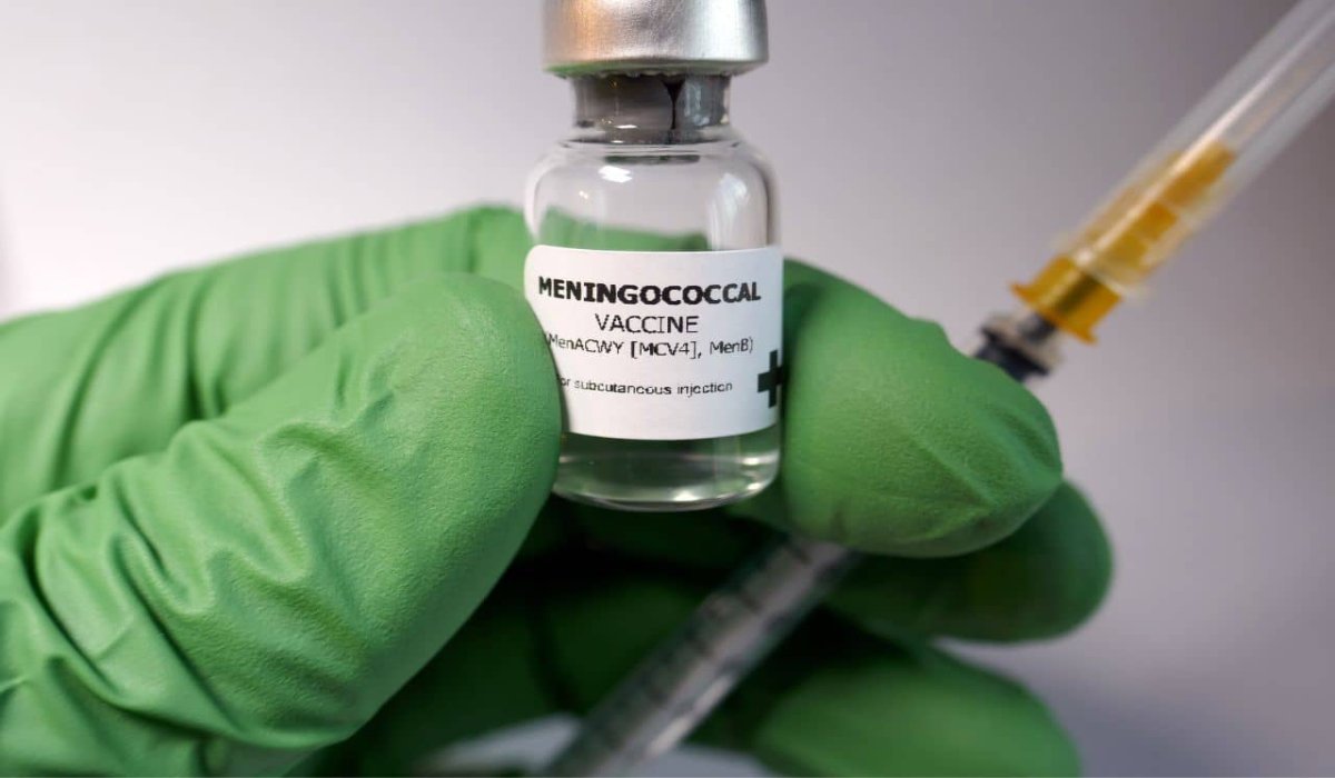 واکسن مننژیت برای پیشگیری از ابتلا به بیماری مننژیت