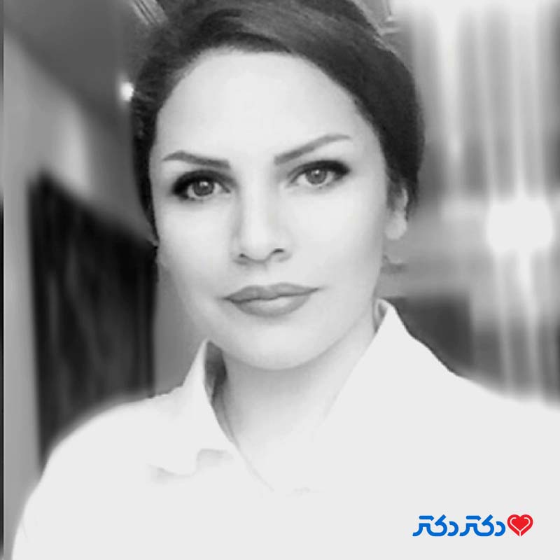 دکتر سامیا اکبری