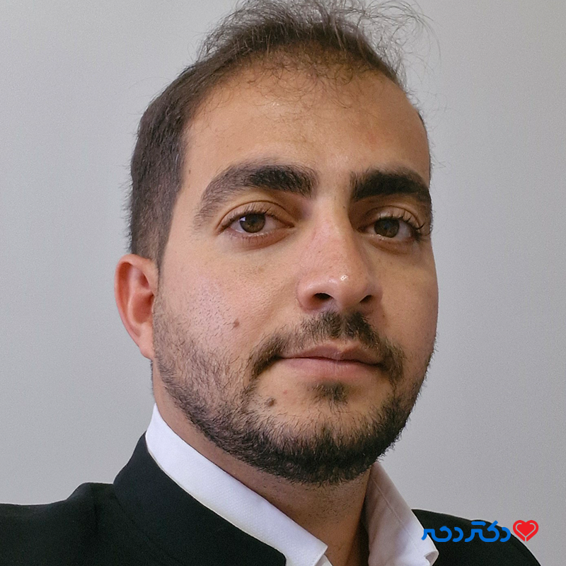 مهدی خاکی